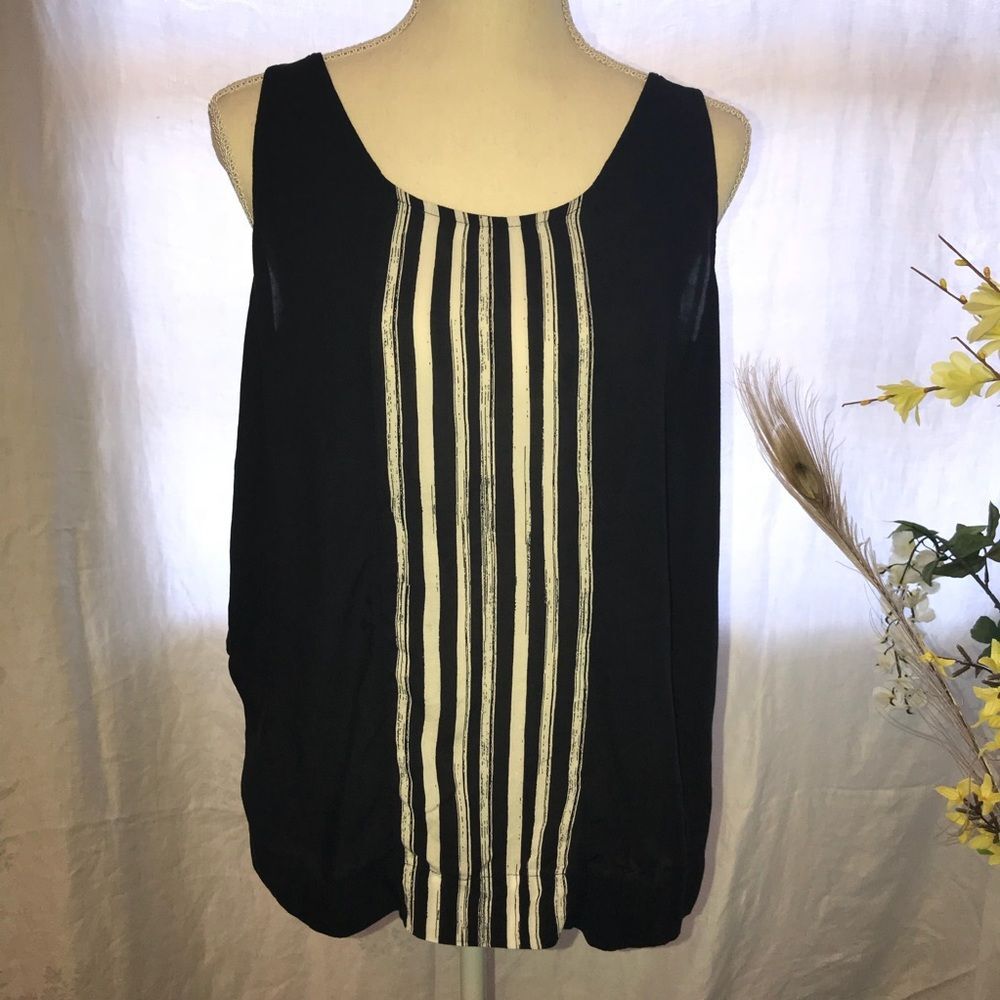 Ann Taylor Loft Black & White Top NWOT Sz M